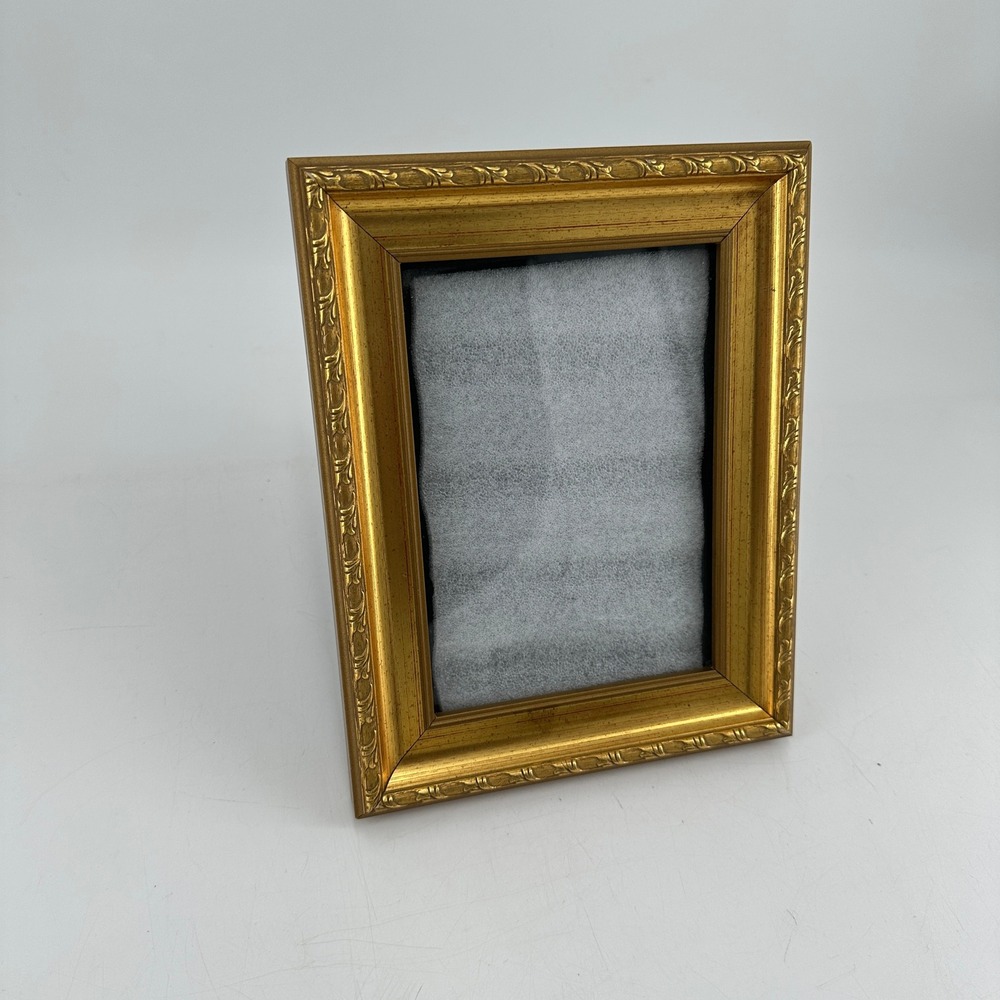 Vintage Style Ornate Gold 5x7 Picture Frame Embossed Decorative Tabletop Wall